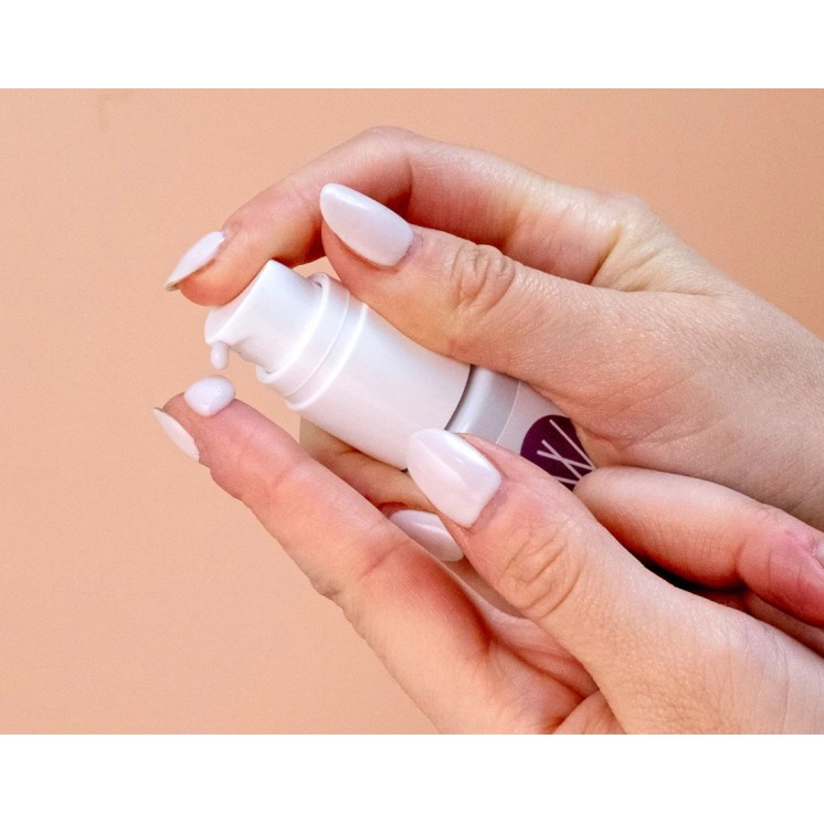 PureRadiance Eye Cream with Chamomile with Cruelty-Free
